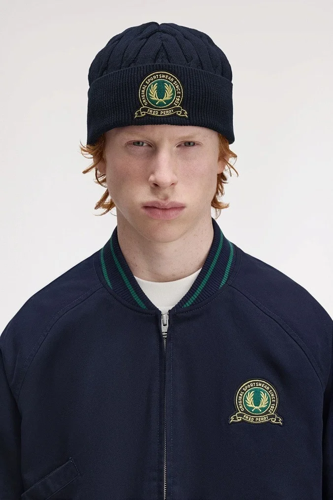 Шапка Fred Perry Tennis Badge Cable Beanie